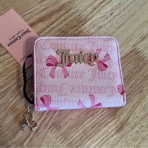 JUICY COUTURE Simply Sweet Small Zip Around